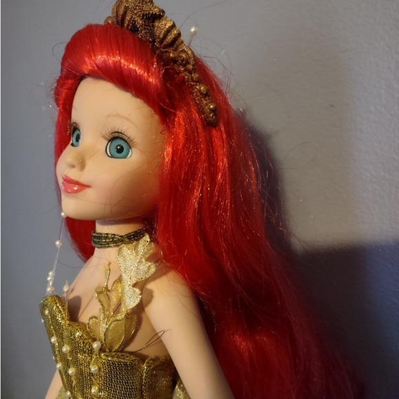 Disney Princess THE LITTLE MERMAID Special Edition Porcelain Keepsake Doll 2005 - Picture 4 of 6
